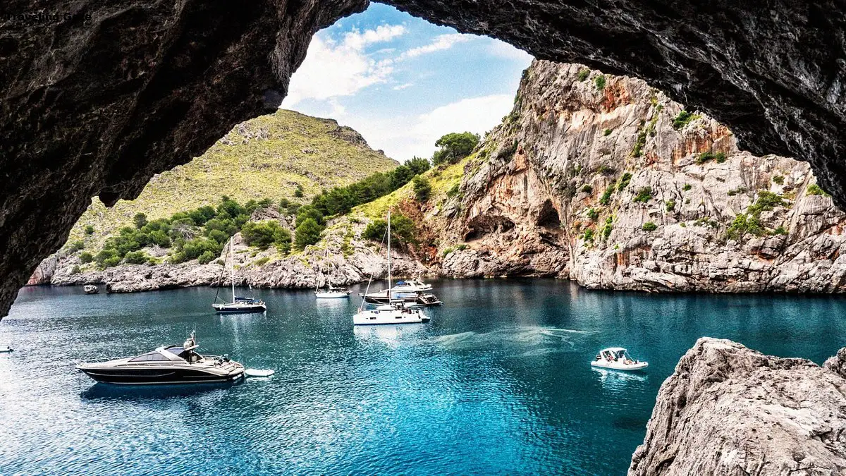 15 Things to Do in Mallorca With Your Partner (Aside from the Beach!)